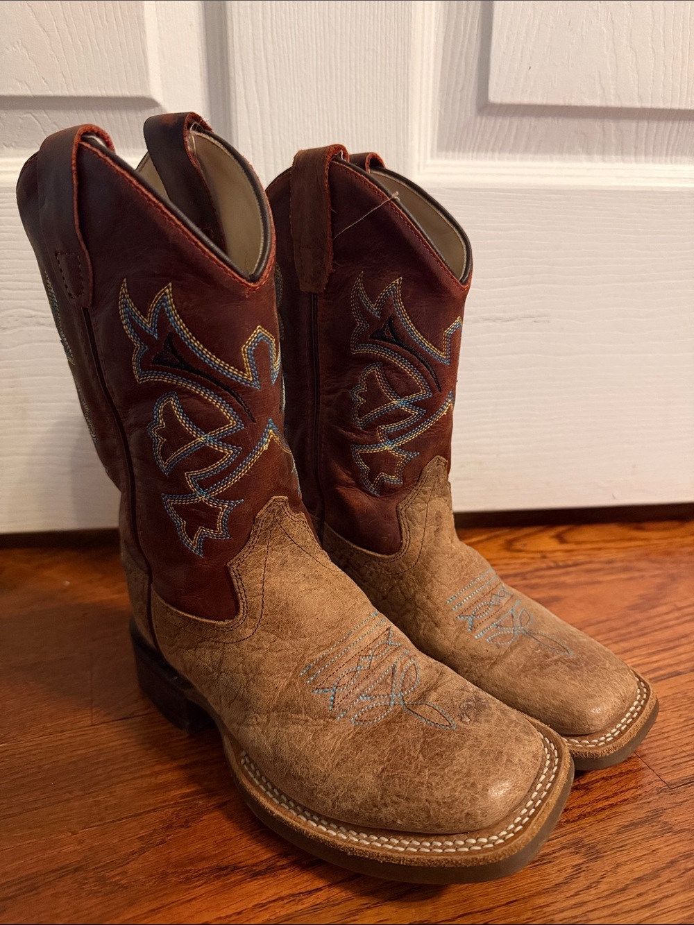 Old West Two-Tone Brown/Tan Cowboy Boots with Embroidered Shaft